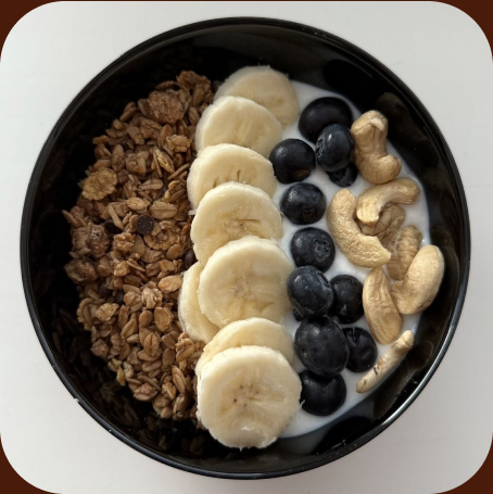 Tigela com banana e aveia